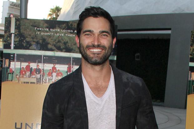 《女超人》曝光“少狼”泰勒·霍奇林版超人造型