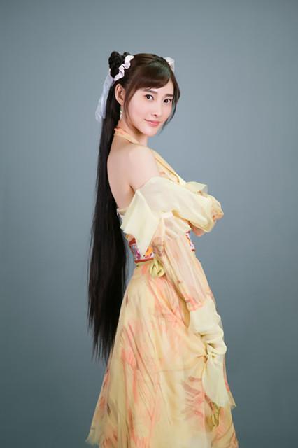 白柳汐《神兽麻将馆》杀青 无厘头角色引期待