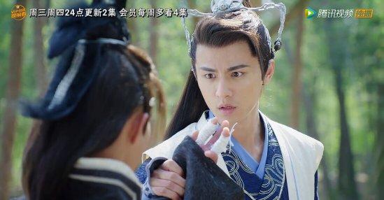 《蜜聊》张若昀想演杀人狂 陈若轩立flag裸奔