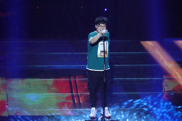 “新歌声”周杰伦被挑战 和学员比耳力输了吗？