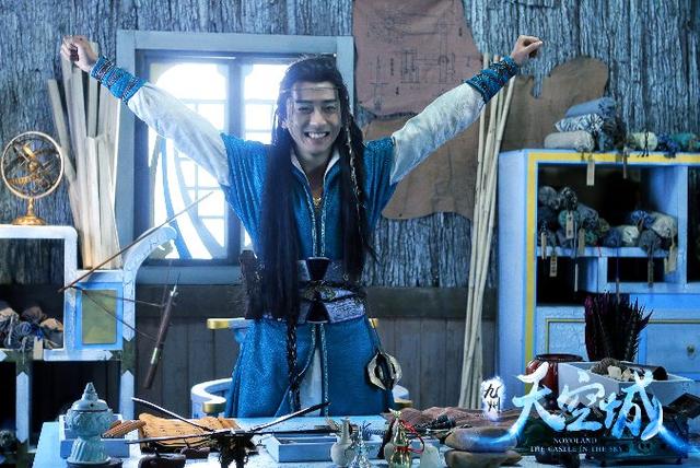 《蜜聊》张若昀想演杀人狂 陈若轩立flag裸奔