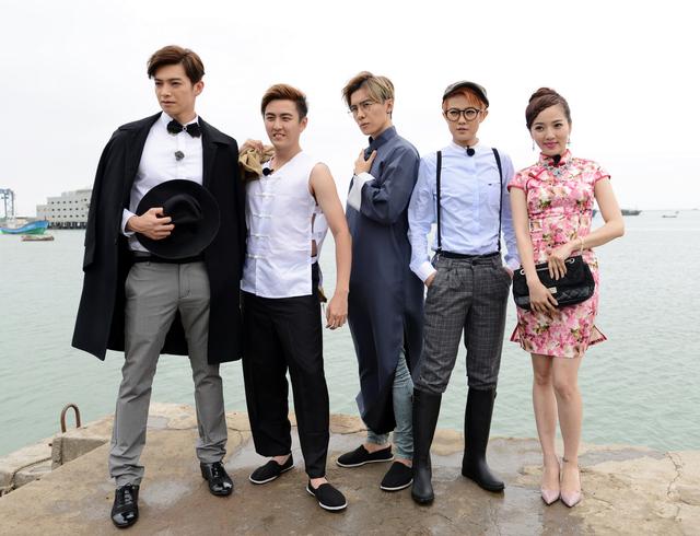 十年前的“鹿晗”再出山 颜值担当海边“湿身”