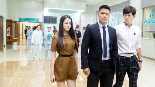 《麻辣变形计》邵兵带“雄孩子”抢占暑期市场