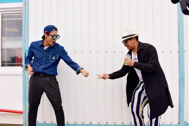 欧弟放弃挑战4000尺高空跳伞：怕女儿失去我