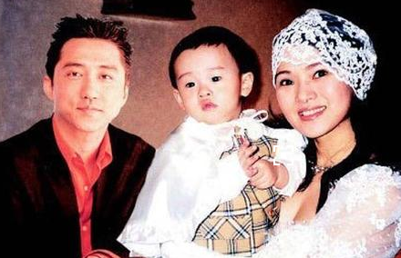 老顽童哈林私下是这样，这才是真·禁欲系老干部