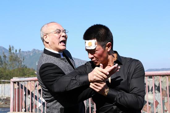 李宗翰拍《谜砂》体验特警生活 塑造角色拒妆化