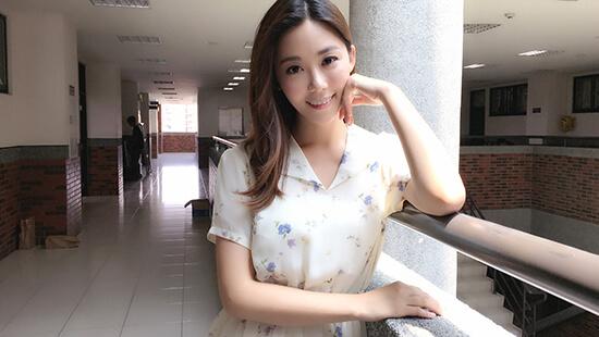 《北京遇上西雅图》 安唯绫搭档金燕玲很兴奋