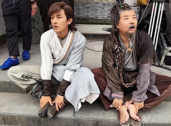 宁文彤《射雕》杀青 萌萌哒老顽童受期待