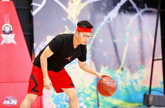 王迅节目中被称“迅姐” 大哭称自己“无能”