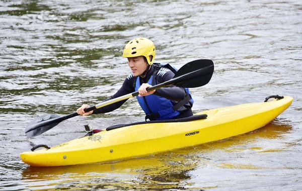 贾乃亮赛艇CS玩得溜 《花男》分享婚姻秘籍