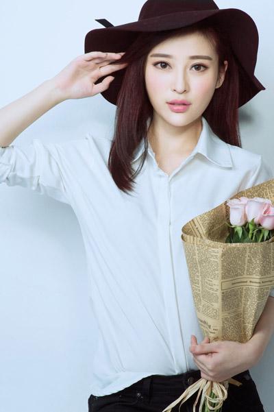 《爱我@别走》热拍 刘妙本色出演“坚强小草”