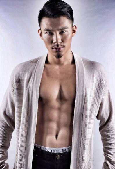 超级ip剧《屏里狐》热拍 柳扬饰演归元道长