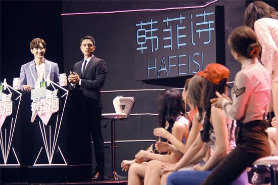 明道周觅献声《最强女团》浪漫公主抱甜爆全场