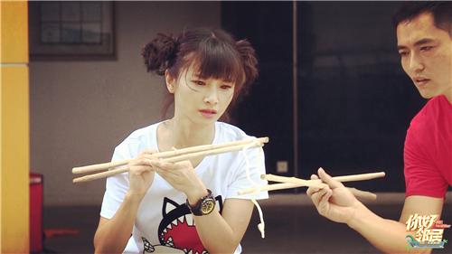 《你好邻居》理发室开业 大左高调示爱苏妙玲