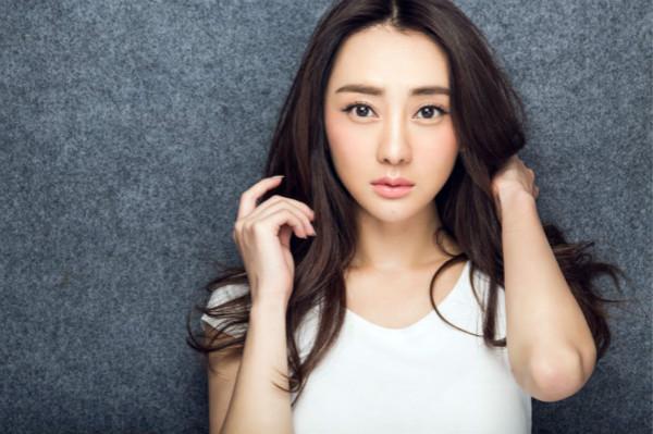 《天津大码头》钱迪迪敢爱敢恨 演绎双面伊人