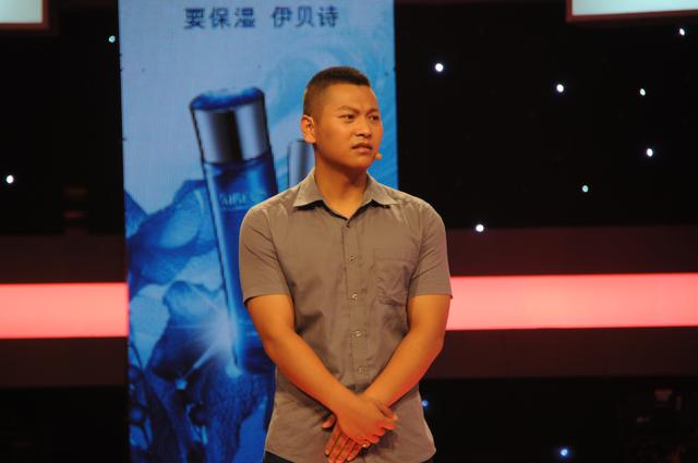 《爱情保卫战》 “周末夫妻”遭遇信任大危机