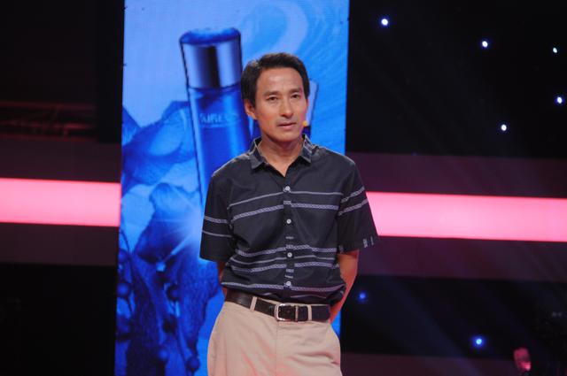 《爱情保卫战》 “周末夫妻”遭遇信任大危机