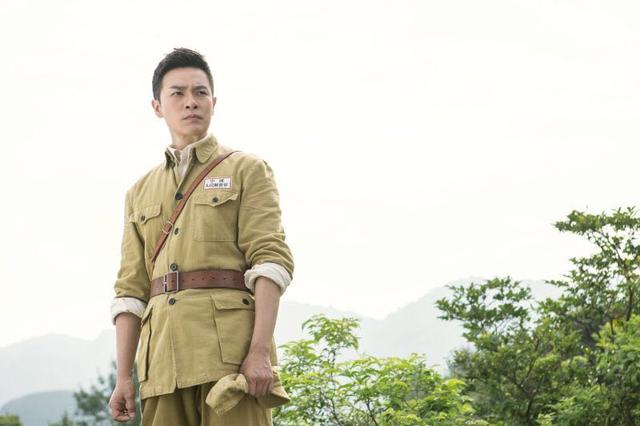 万思维《女匪首传奇》杀青 穿上军装就是自己