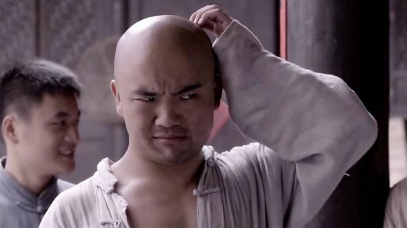 《游击英雄》热播 王庆颠覆形象演绎呆萌二流子