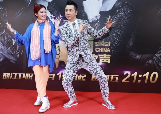 “老顽童”庾澄庆遇上范晓萱 画风变“玩泥巴”