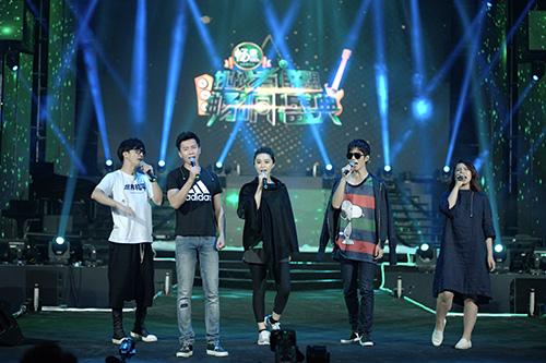 《挑盟2》收官盛宴 李晨变歌手演绎《笨小孩》