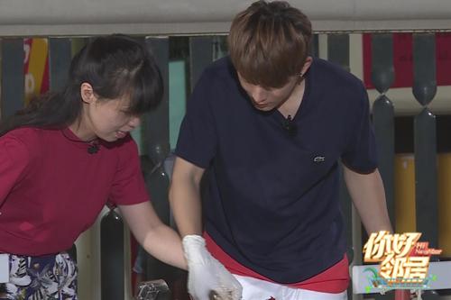 《你好邻居》陈翔意外受伤，凯丽大左难辨方言