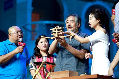 《中国好家庭》 老年版“吴秀波”讲述木匠传奇