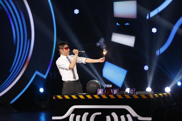 法制主持变“科学怪人” 撒贝宁的科学养成记