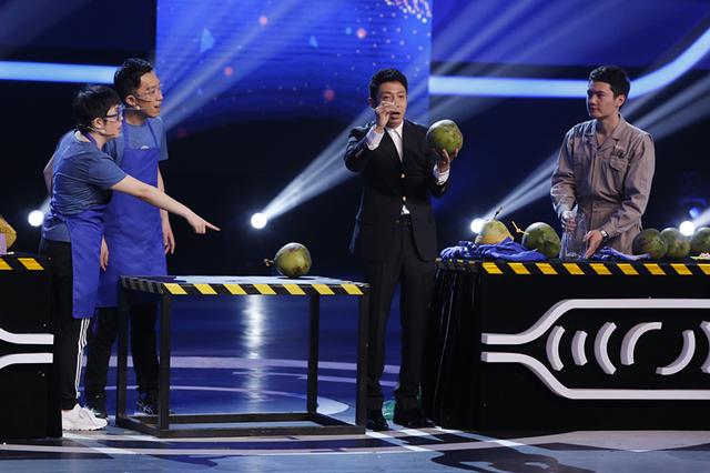 法制主持变“科学怪人” 撒贝宁的科学养成记