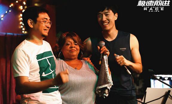 刘翔唱布鲁斯终圆歌手梦 晶刚夫妇重返亚特兰大