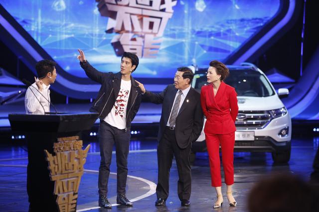 王力宏录《挑战》太太陪同 吐槽小撒“心机重”