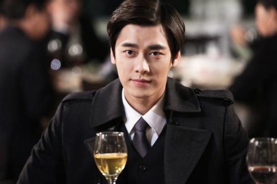 《麻雀》收视火爆 李易峰“拉近”谍战剧距离感