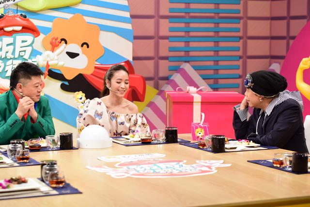 侯佩岑贾静雯曝“婚后不和谐” 马东饭局太凶险