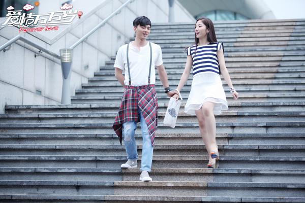 《爱情万万岁》热播 叶祖新剧中角色境遇引共鸣