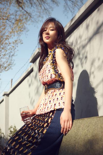 《青云》《大嫁》热播 杨紫霸屏上演“反差萌”