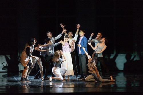 《面包树上的女人》爆场谢幕 陈乔恩演完美程韵