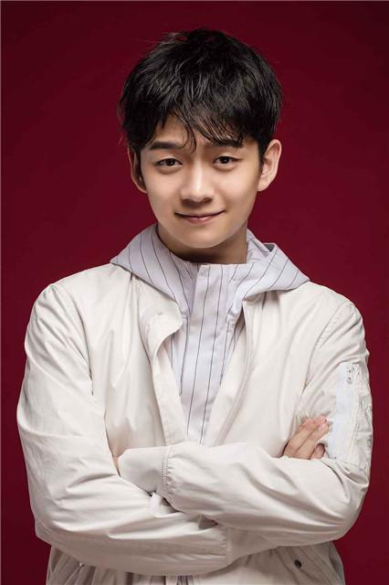 《星座》开机 国民男票徐子力挑战影剧双男主 