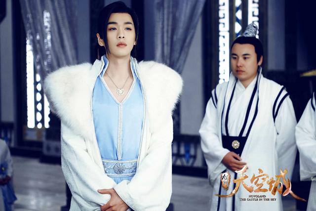 《天空城》的反套路成功:这个夏天可以很魔性