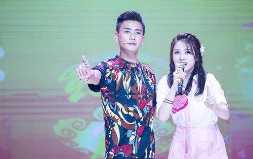 《甜心》可可挑战主持人 完美控场获赵忠祥称赞