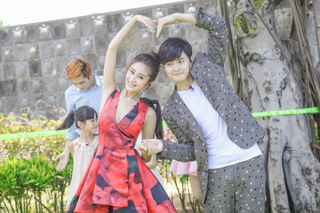 《如果爱3》回归 付辛博为颖儿订制沙滩浪漫