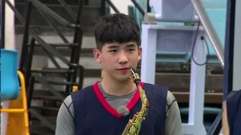 校花校草组队上真人秀 小鲜肉与田源师兄弟相认