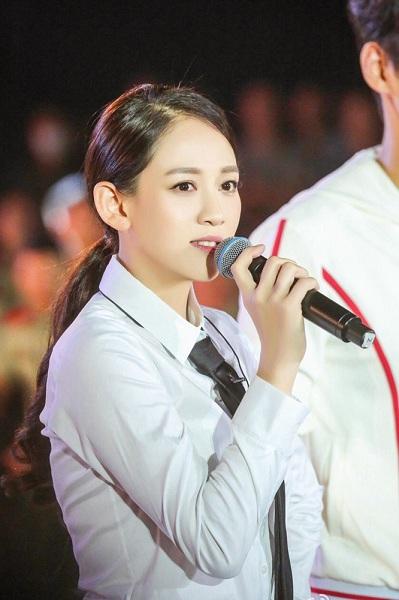 《我们来了》陈乔恩化身“F4西门”撩妹不停！