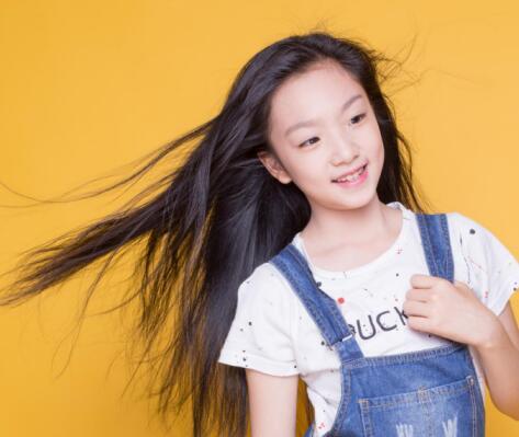 《热血英雄传——校花》热拍 叶轩彤演技获赞