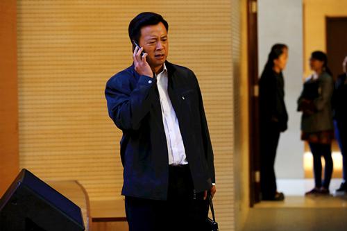 《安居》动迁问题引关注 褚栓忠化身最佳损友