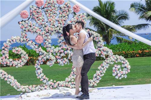 《如果爱》迎来首场婚礼 张伦硕现场求婚钟丽缇