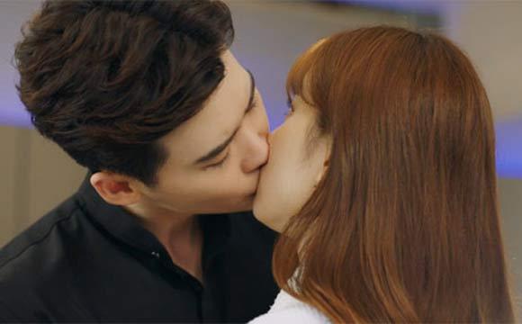 电视黄金档:段子讲得最好的洋气偶像剧