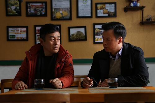 褚栓忠《安居》遭利用 爆笑演绎兄弟双簧