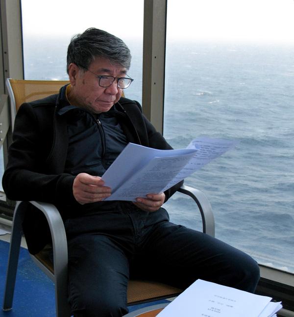 现代版《甄嬛传》筹拍 郑晓龙导演海上选景