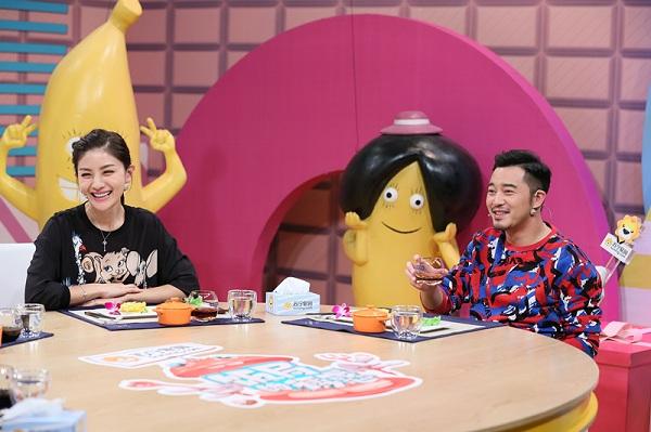 胡可曝沙溢不能满足自己 与吴秀波“真心相爱”