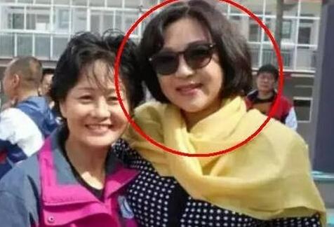 李连杰当年姐弟恋三年就告吹 前妻侠女变大妈